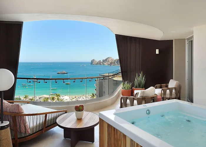 Hotel At Cabo And Cabo San Lucas