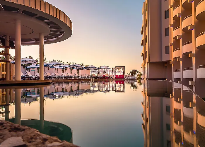 Hotel At Cabo And Cabo San Lucas